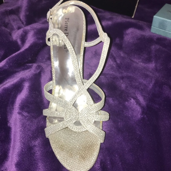 Cute heels!!! - Picture 2 of 8